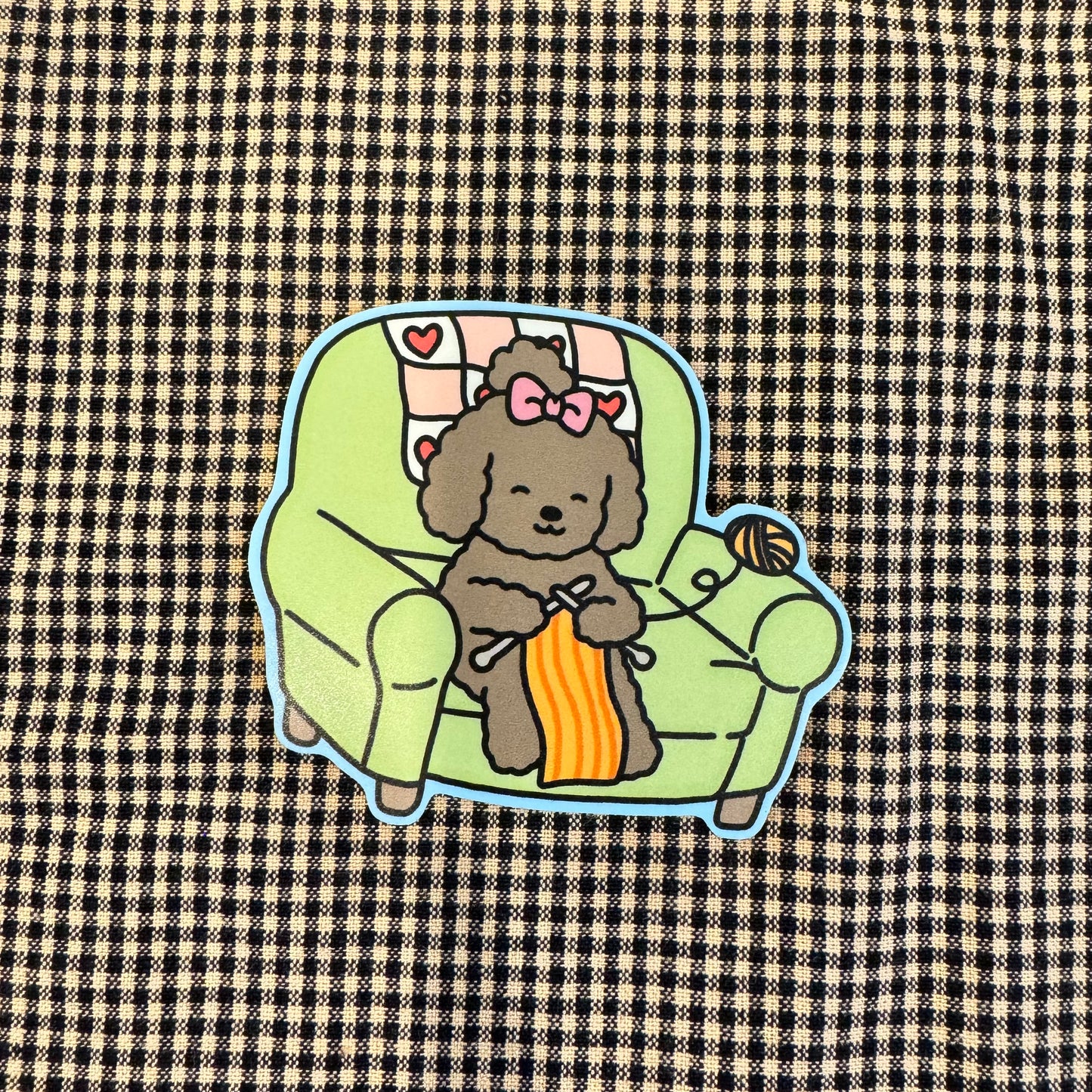 KNITTING WITH DAISY